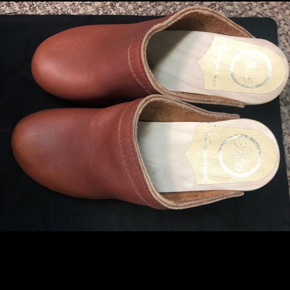 No 6 clog. Brand new